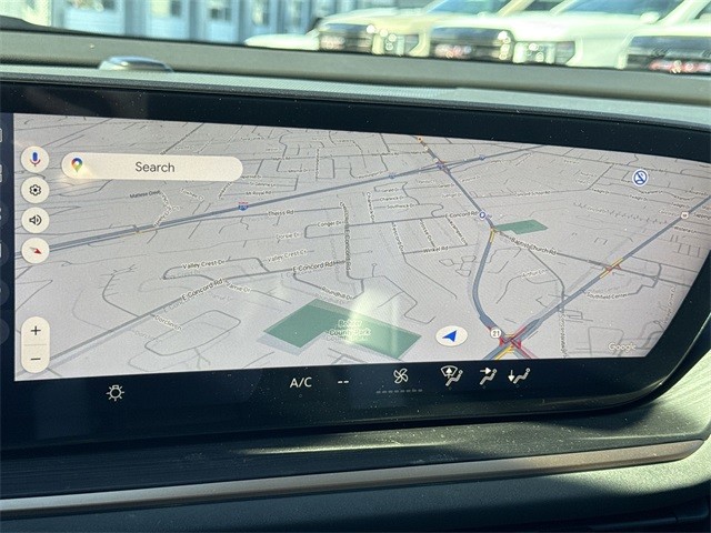 Buick Envision Vehicle Full-screen Gallery Image 18