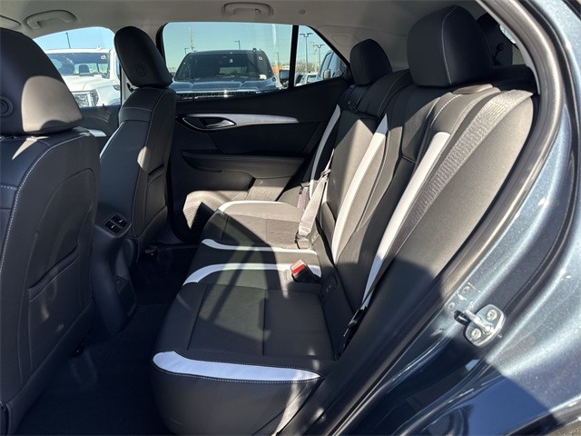 Buick Envision Vehicle Full-screen Gallery Image 22