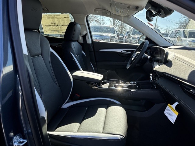 Buick Envision Vehicle Full-screen Gallery Image 25