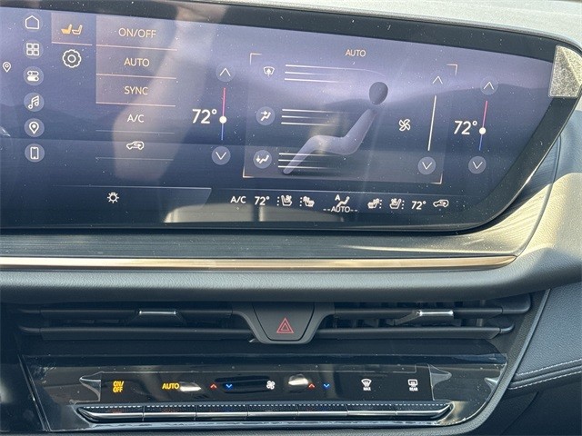 Buick Envision Vehicle Full-screen Gallery Image 19