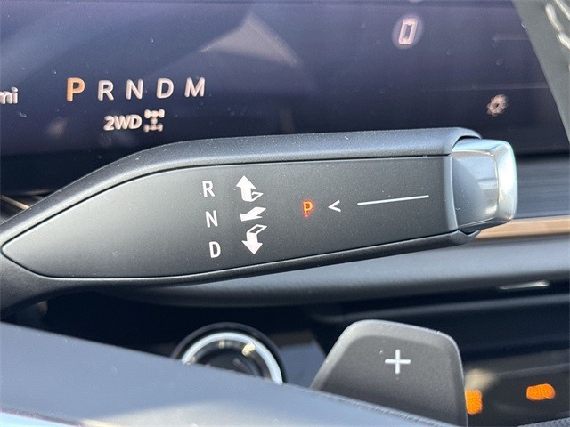 Buick Envision Vehicle Full-screen Gallery Image 20