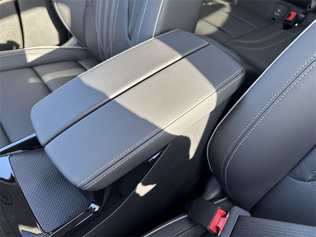 Buick Envision Vehicle Full-screen Gallery Image 21