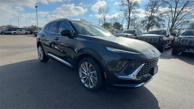 Buick Envision Vehicle Full-screen Gallery Image 02