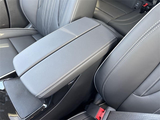 Buick Envision Vehicle Full-screen Gallery Image 21