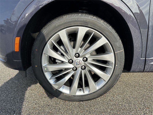 Buick Envision Vehicle Full-screen Gallery Image 10