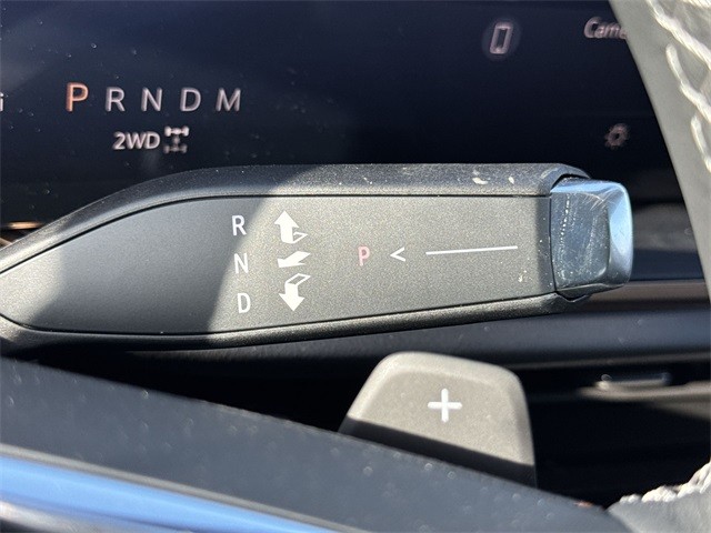 Buick Envision Vehicle Full-screen Gallery Image 20