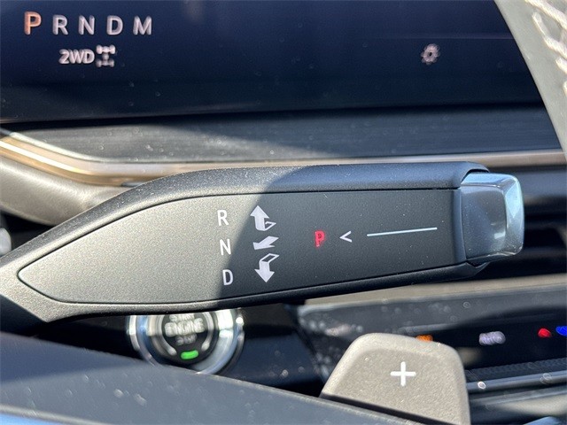 Buick Envision Vehicle Full-screen Gallery Image 20