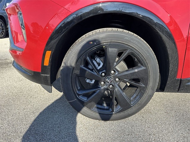 Buick Envision Vehicle Full-screen Gallery Image 10