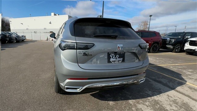 Buick Envision Vehicle Full-screen Gallery Image 07