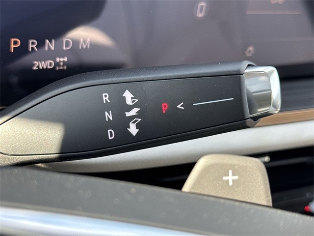 Buick Envision Vehicle Full-screen Gallery Image 20