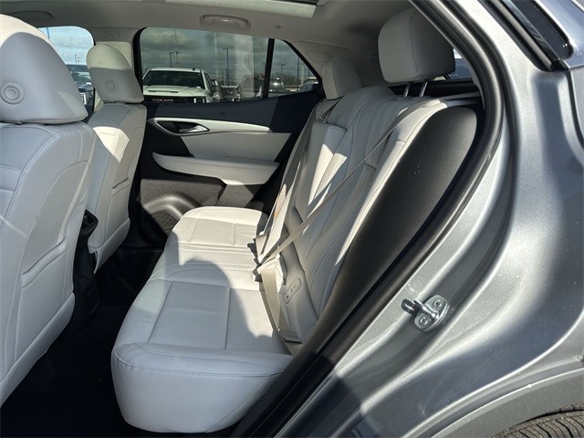 Buick Envision Vehicle Full-screen Gallery Image 23