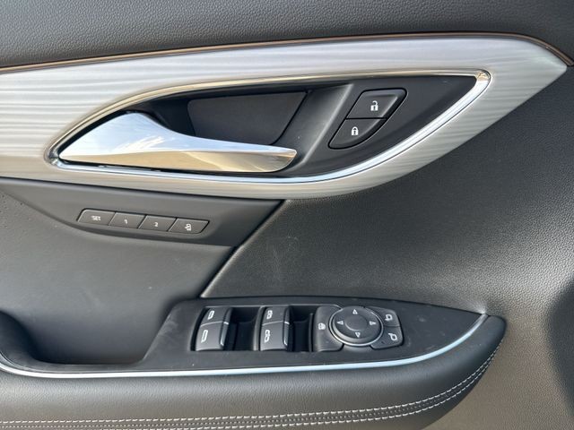 Buick Envision Vehicle Full-screen Gallery Image 13