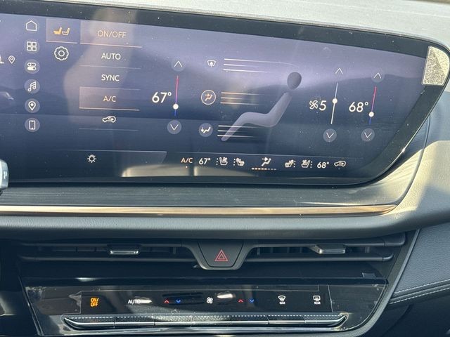Buick Envision Vehicle Full-screen Gallery Image 19