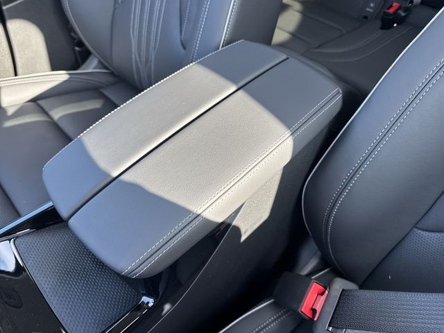 Buick Envision Vehicle Full-screen Gallery Image 21