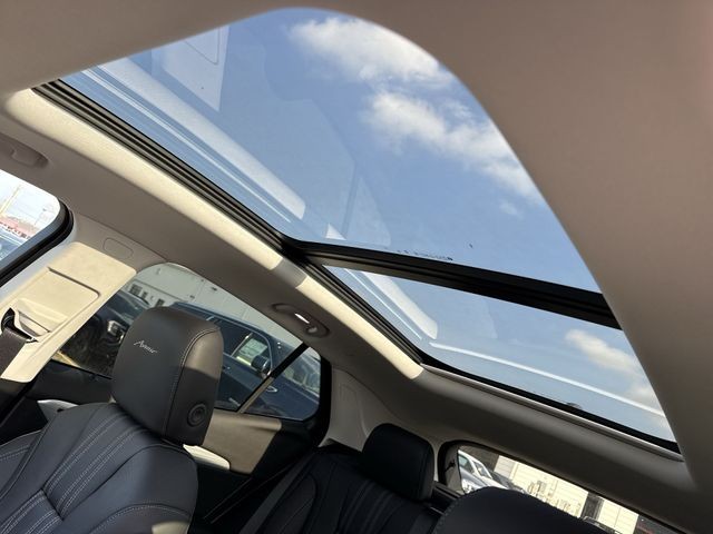 Buick Envision Vehicle Full-screen Gallery Image 22