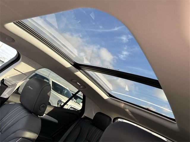 Buick Envision Vehicle Full-screen Gallery Image 22