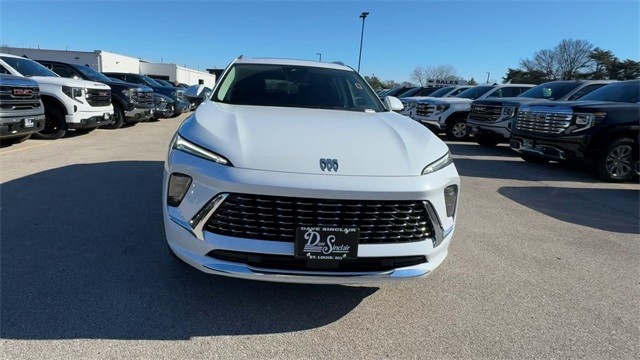 Buick Envision Vehicle Full-screen Gallery Image 03