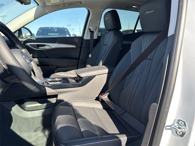 Buick Envision Vehicle Full-screen Gallery Image 11