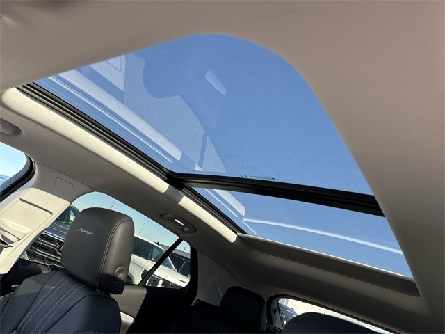 Buick Envision Vehicle Full-screen Gallery Image 22