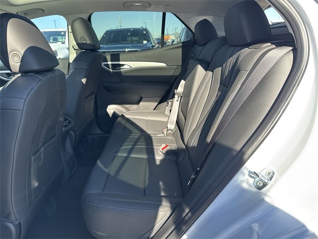 Buick Envision Vehicle Full-screen Gallery Image 23