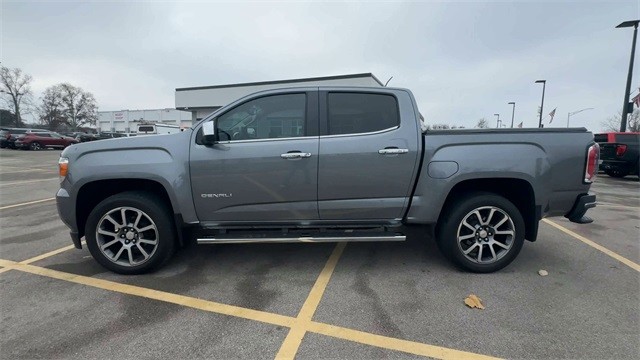 GMC Canyon Vehicle Full-screen Gallery Image 06