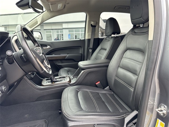 GMC Canyon Vehicle Full-screen Gallery Image 23