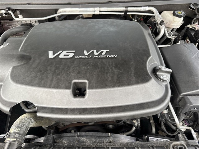 GMC Canyon Vehicle Full-screen Gallery Image 33