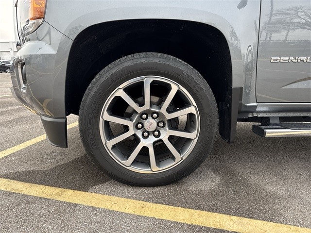 GMC Canyon Vehicle Full-screen Gallery Image 36