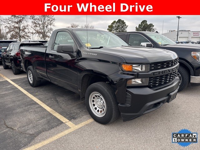 Chevrolet Silverado 1500 Vehicle Full-screen Gallery Image 03