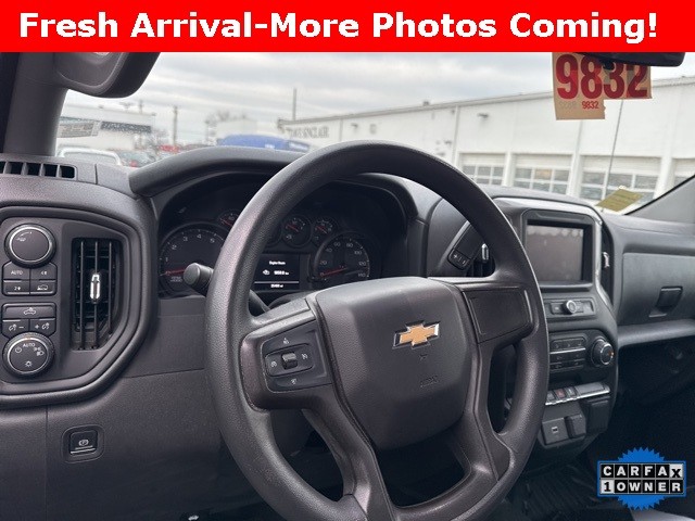 Chevrolet Silverado 1500 Vehicle Full-screen Gallery Image 08