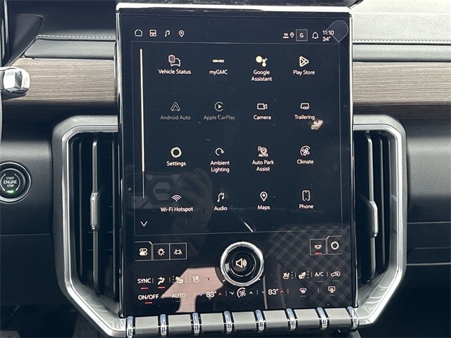 GMC Acadia Vehicle Full-screen Gallery Image 16