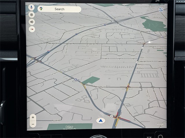GMC Acadia Vehicle Full-screen Gallery Image 18