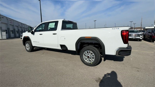 GMC Sierra 2500HD Vehicle Full-screen Gallery Image 06