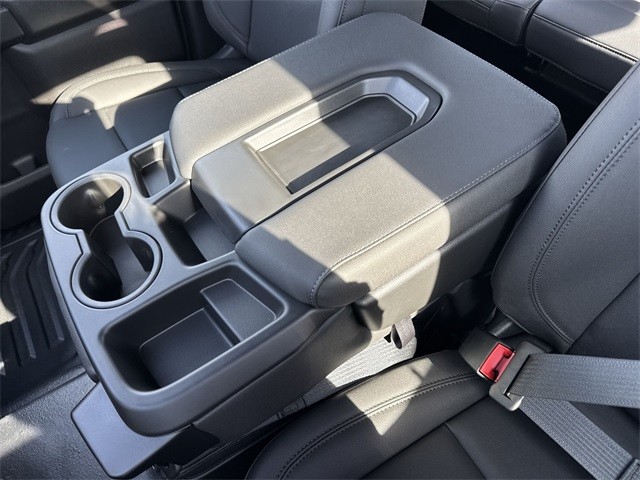 GMC Sierra 2500HD Vehicle Full-screen Gallery Image 20