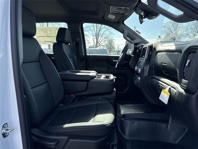 GMC Sierra 2500HD Vehicle Full-screen Gallery Image 23