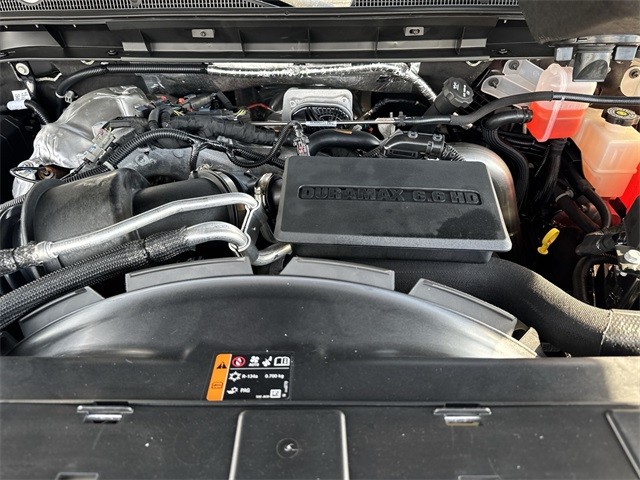 GMC Sierra 2500HD Vehicle Full-screen Gallery Image 24