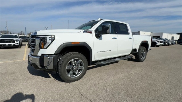 GMC Sierra 2500HD Vehicle Full-screen Gallery Image 04