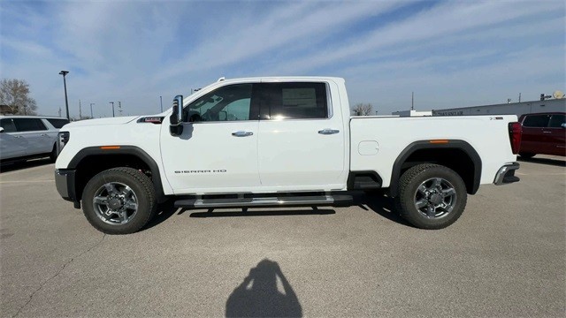 GMC Sierra 2500HD Vehicle Full-screen Gallery Image 05