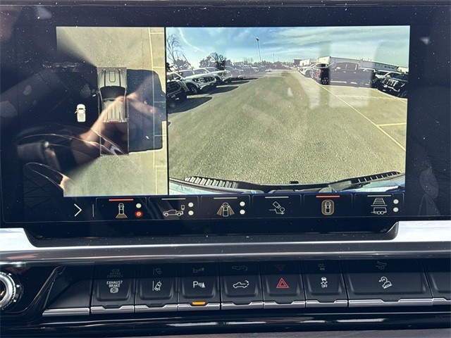 GMC Sierra 2500HD Vehicle Full-screen Gallery Image 17