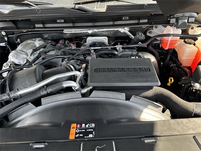 GMC Sierra 2500HD Vehicle Full-screen Gallery Image 25