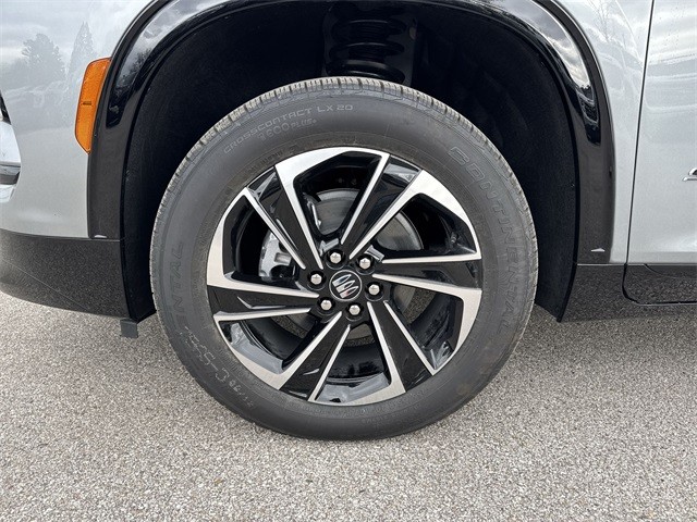 Buick Enclave Vehicle Full-screen Gallery Image 10