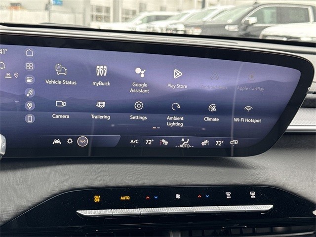 Buick Enclave Vehicle Full-screen Gallery Image 16