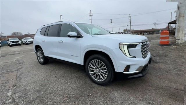 GMC Acadia Vehicle Full-screen Gallery Image 02