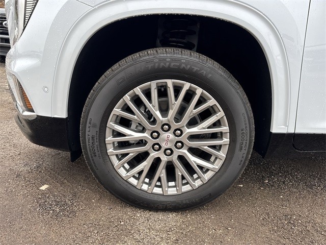 GMC Acadia Vehicle Full-screen Gallery Image 10