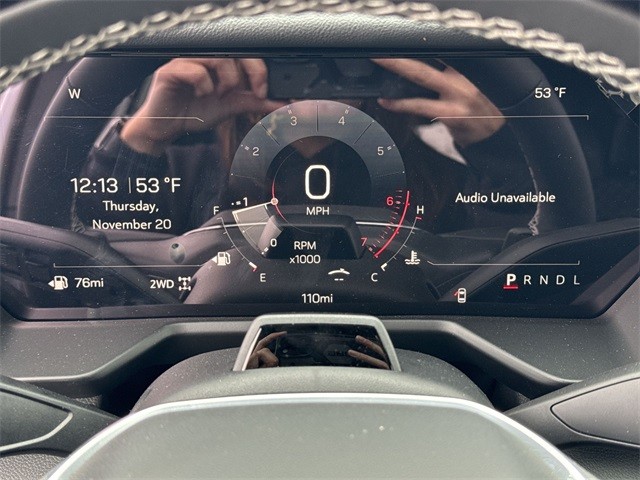 GMC Acadia Vehicle Full-screen Gallery Image 15