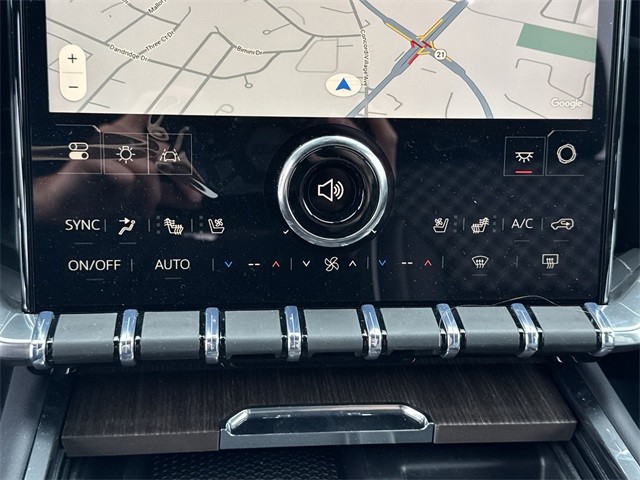 GMC Acadia Vehicle Full-screen Gallery Image 19