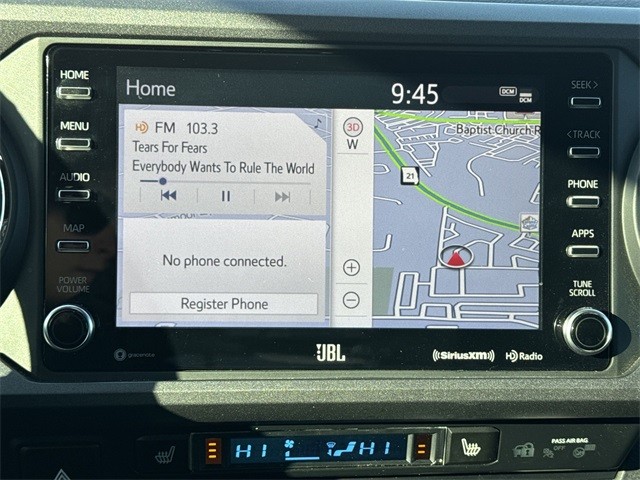 Toyota Tacoma 4WD Vehicle Full-screen Gallery Image 17