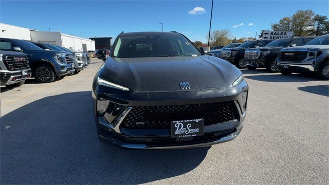 Buick Envision Vehicle Full-screen Gallery Image 03