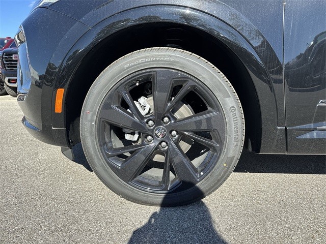 Buick Envision Vehicle Full-screen Gallery Image 10