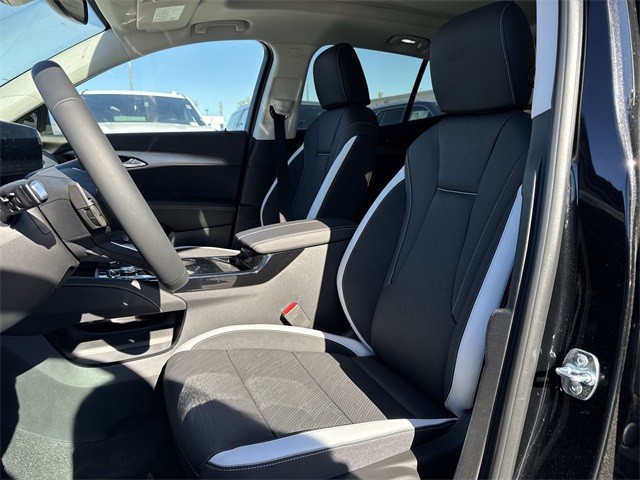 Buick Envision Vehicle Full-screen Gallery Image 11